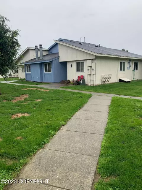 4464 Reka Dr, Anchorage, AK 99508