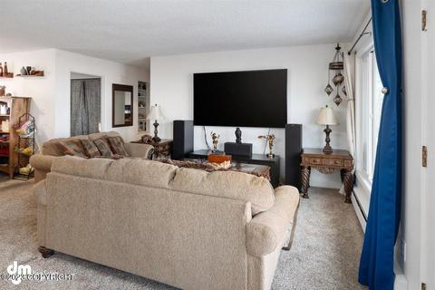 12226 W Skyline Dr, Eagle River, AK 99577 photo 4