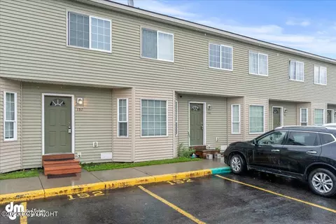152 Rusty Allen Pl # 19, Anchorage, AK 99504