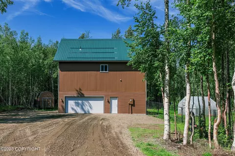 9475 W Waxwing St, Wasilla, AK 99623