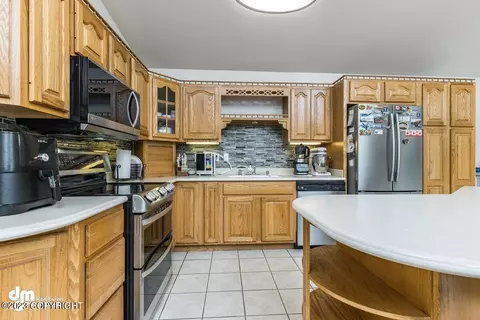 4901 E 26th Ave, Anchorage, AK 99508 photo 5