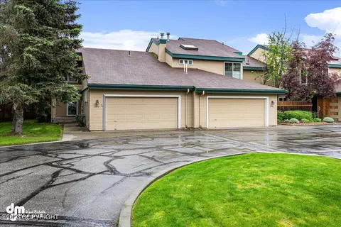 2802 Brittany Dr, Anchorage, AK 99504