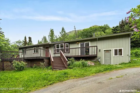 3211 Sun Valley Dr, Eagle River, AK 99577 photo 2