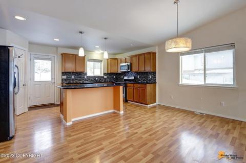 20551 Birch Crest Ln, Eagle River, AK 99577 photo 8