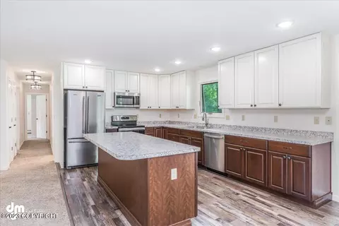 1346 Staubbach Cir, Anchorage, AK 99508