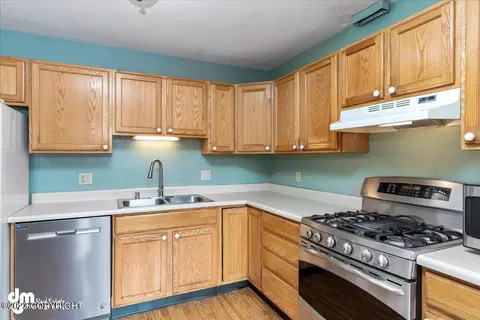 658 E 75th Ave, Anchorage, AK 99518 photo 7