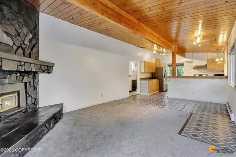 3203 Iowa St, Anchorage, AK 99517