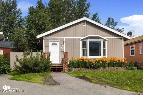520 Izembek Cir, Anchorage, AK 99508