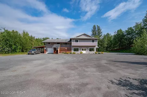 1501 N Lucille St, Wasilla, AK 99654