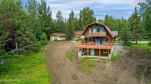 780 N Esty Dr, Palmer, AK 99645