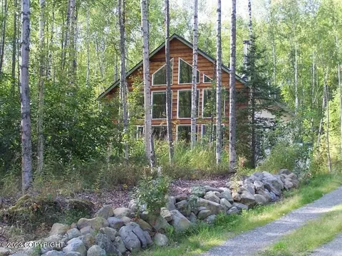 20128 Chugach Park Dr, Chugiak, AK 99567