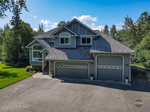 2228 S Austin Cir, Palmer, AK 99645