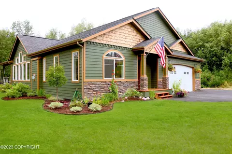 7036 N Trinity View Dr, Palmer, AK 99645