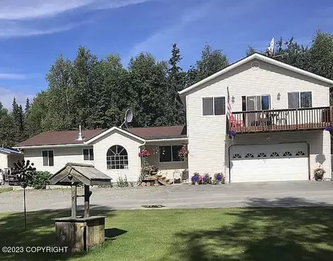 1351 Shelby Dr, Wasilla, AK 99623