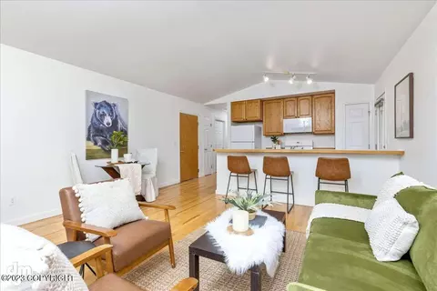 1811 E 57th Ave, Anchorage, AK 99517 photo 5