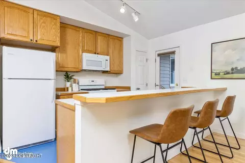 1811 E 57th Ave, Anchorage, AK 99517 photo 7