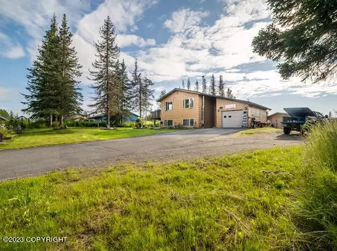 35283 Ravenwood St, Soldotna, AK 99669