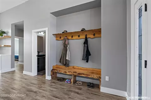 8681 E Windy Woods Loop, Palmer, AK 99645 photo 7