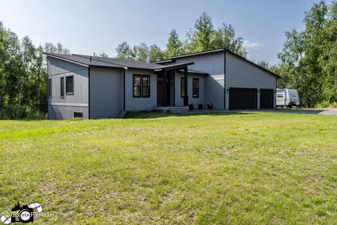 6038 E Sun Crest Dr, Wasilla, AK 99654
