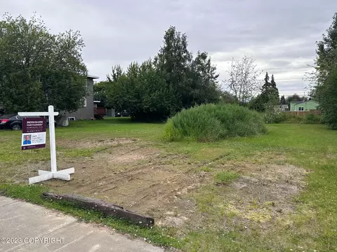 L9a B26c Juneau Street, Anchorage, AK 99501