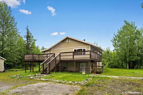 16190 W Huskie Dr, Wasilla, AK 99654