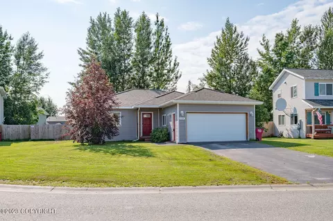 1100 S Gurn Cir, Palmer, AK 99645