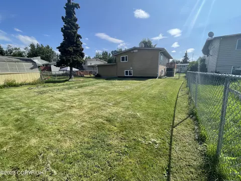 4971 E 5th Ave, Anchorage, AK 99508 photo 32