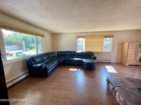 4971 E 5th Ave, Anchorage, AK 99508 photo 3