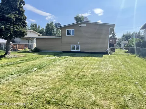 4971 E 5th Ave, Anchorage, AK 99508 photo 35