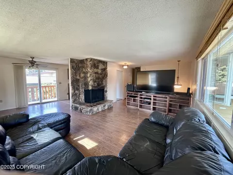 4971 E 5th Ave, Anchorage, AK 99508 photo 6