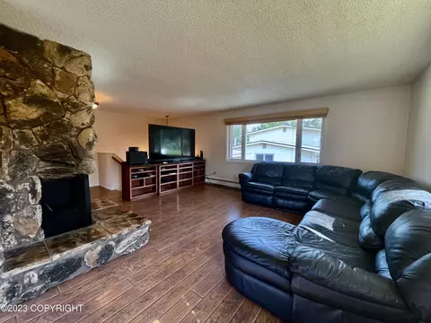 4971 E 5th Ave, Anchorage, AK 99508 photo 7