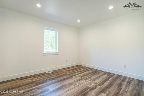 301 Eagle Ave, Palmer, AK 99645 photo 6