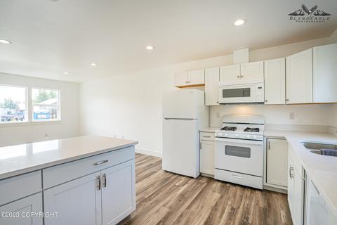 301 Eagle Ave, Palmer, AK 99645 photo 5