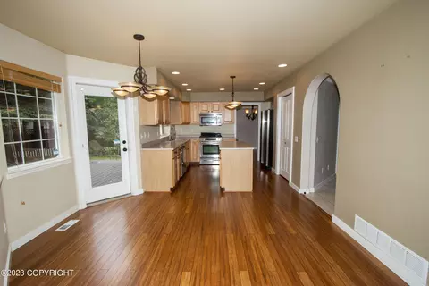 8706 Inyo Cir, Eagle River, AK 99577 photo 13