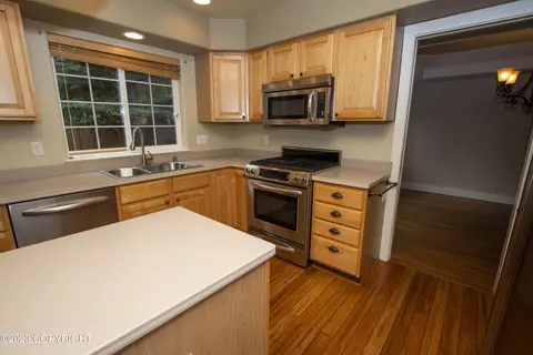 8706 Inyo Cir, Eagle River, AK 99577 photo 8