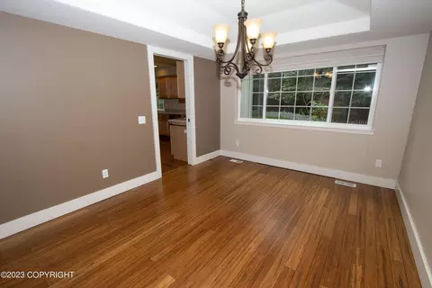 8706 Inyo Cir, Eagle River, AK 99577 photo 5