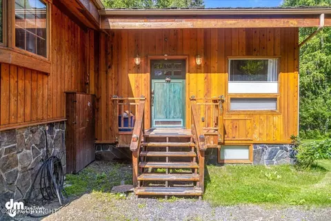 19743 Tulwar Dr, Chugiak, AK 99567 photo 3