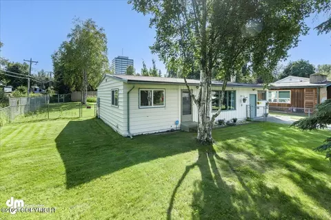 420 E 23rd Ave, Anchorage, AK 99503 photo 2