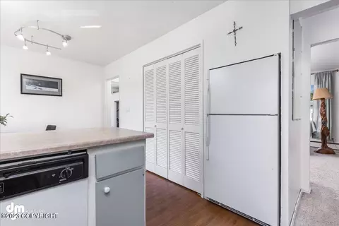 420 E 23rd Ave, Anchorage, AK 99503 photo 9