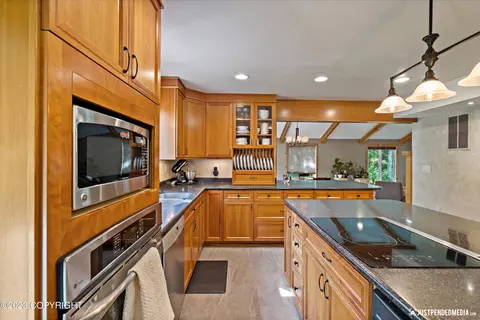 27346 Goshawk Ct, Chugiak, AK 99567 photo 10