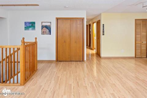 10146 Colville St, Eagle River, AK 99577 photo 4