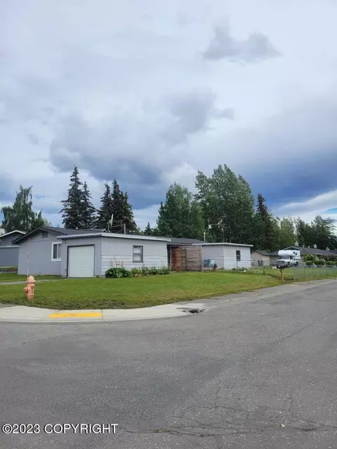 2001 E 37th Ave, Anchorage, AK 99508
