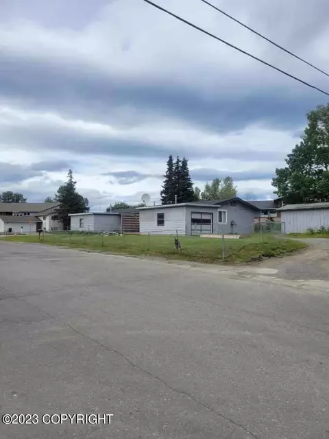 2001 E 37th Ave, Anchorage, AK 99508 photo 3