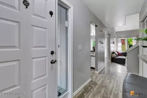 1810 Bellevue Loop, Anchorage, AK 99515 photo 2