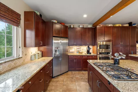 18651 Caspian Ct, Eagle River, AK 99577 photo 12