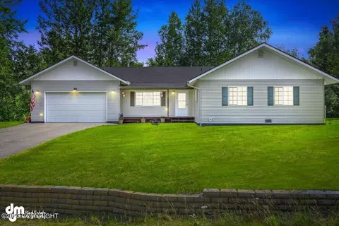 1983 N Battery Cir, Palmer, AK 99645
