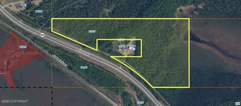 19907 W Parks Hwy, Houston, AK 99694