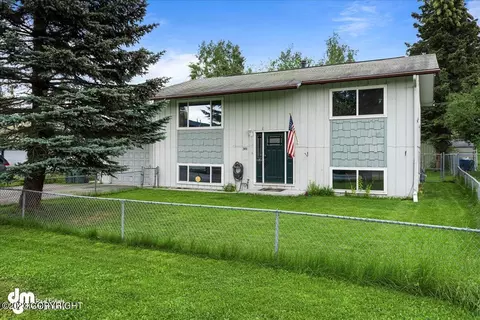 381 Fern Ln, Anchorage, AK 99504