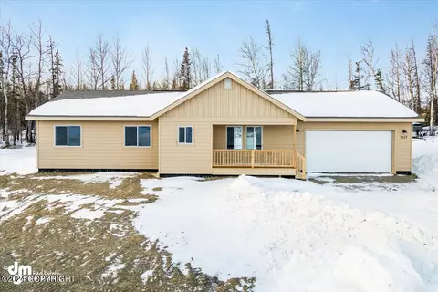 7327 E Graphite Cir, Wasilla, AK 99654
