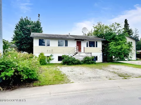 542 Price St, Anchorage, AK 99508